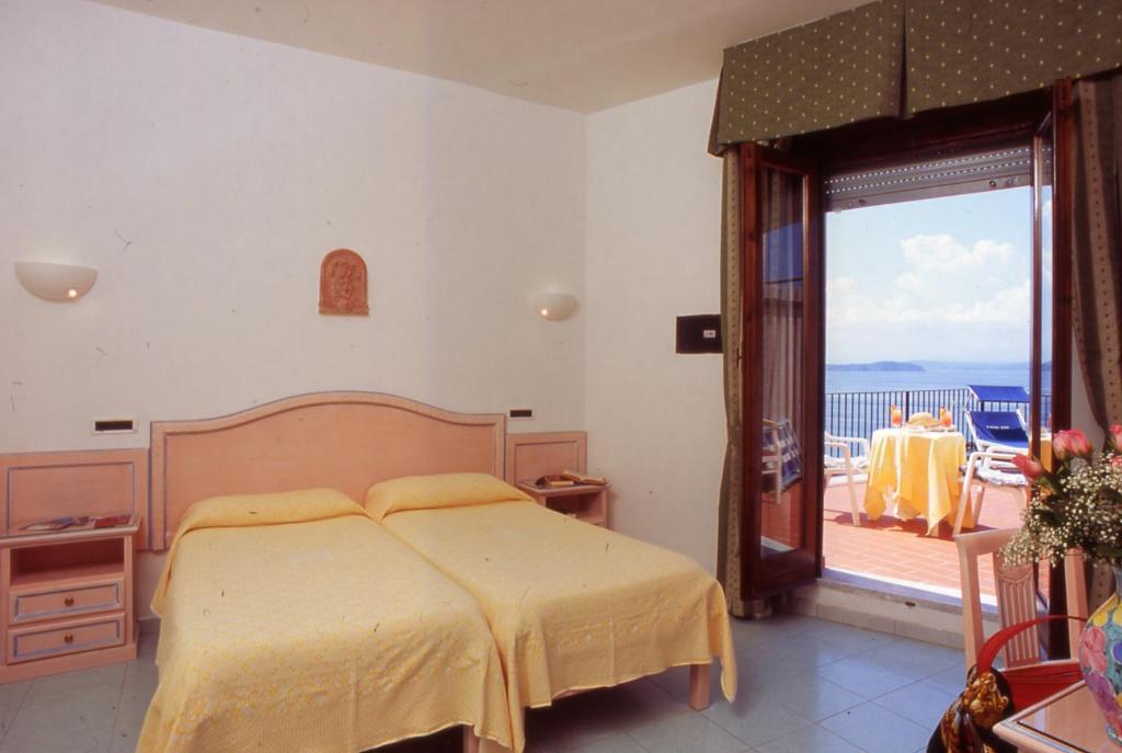 Hotel Parco Aurora Terme Ischia Zimmer foto